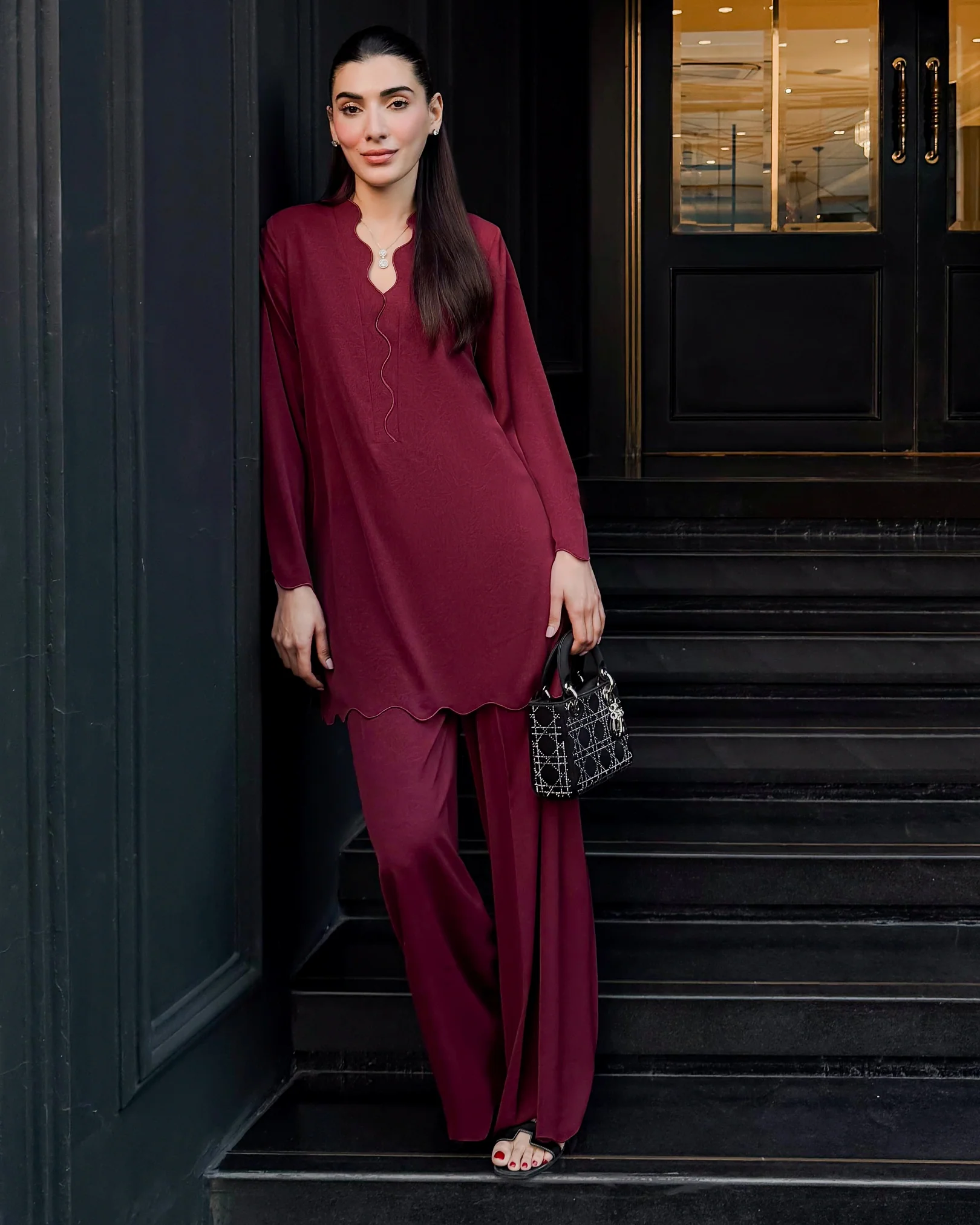 Burgundy Scallop Set - Image 3
