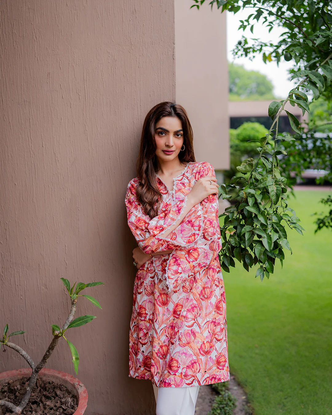 Chikankari Floral Set - Image 5
