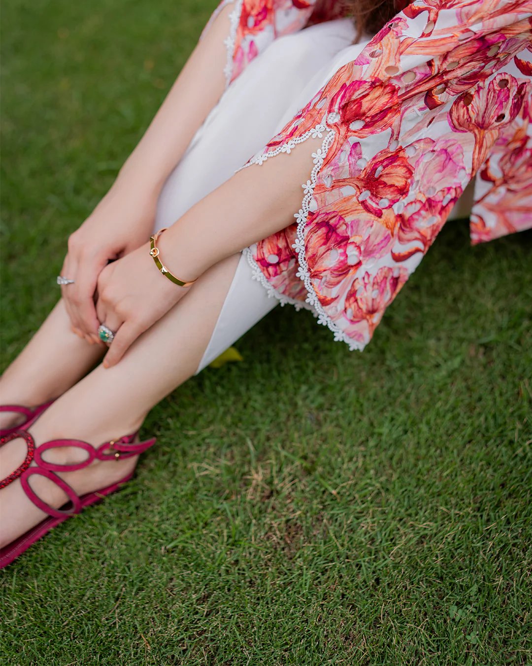 Chikankari Floral Set - Image 6