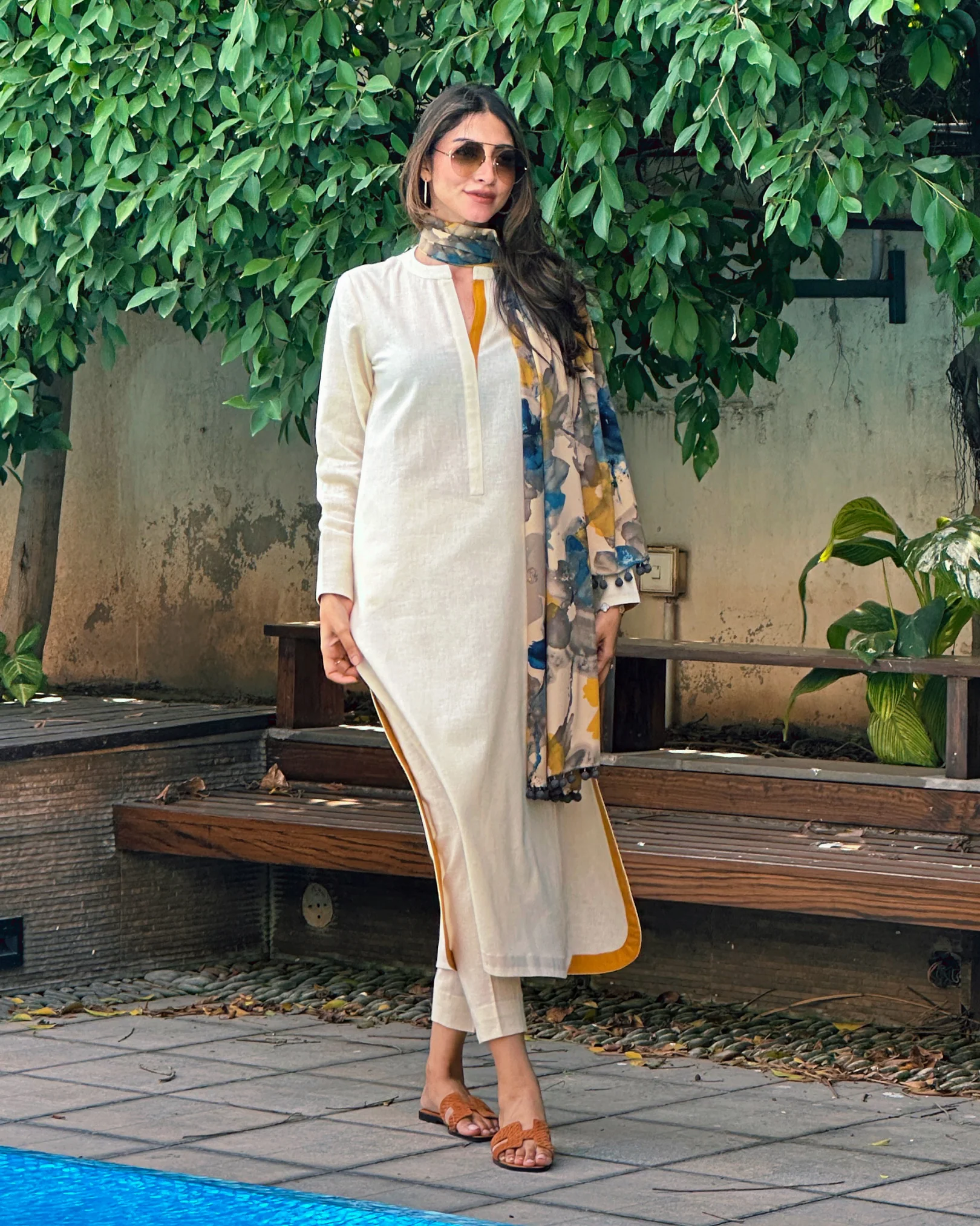 Ivory Two-Tone Set - Image 11