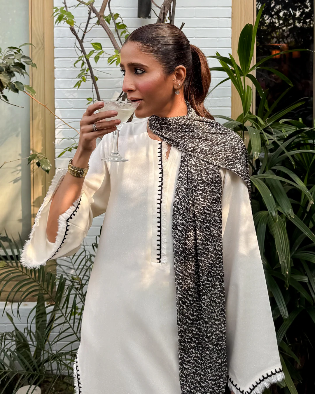 Warm Ivory Embroided Thread Set - Image 4